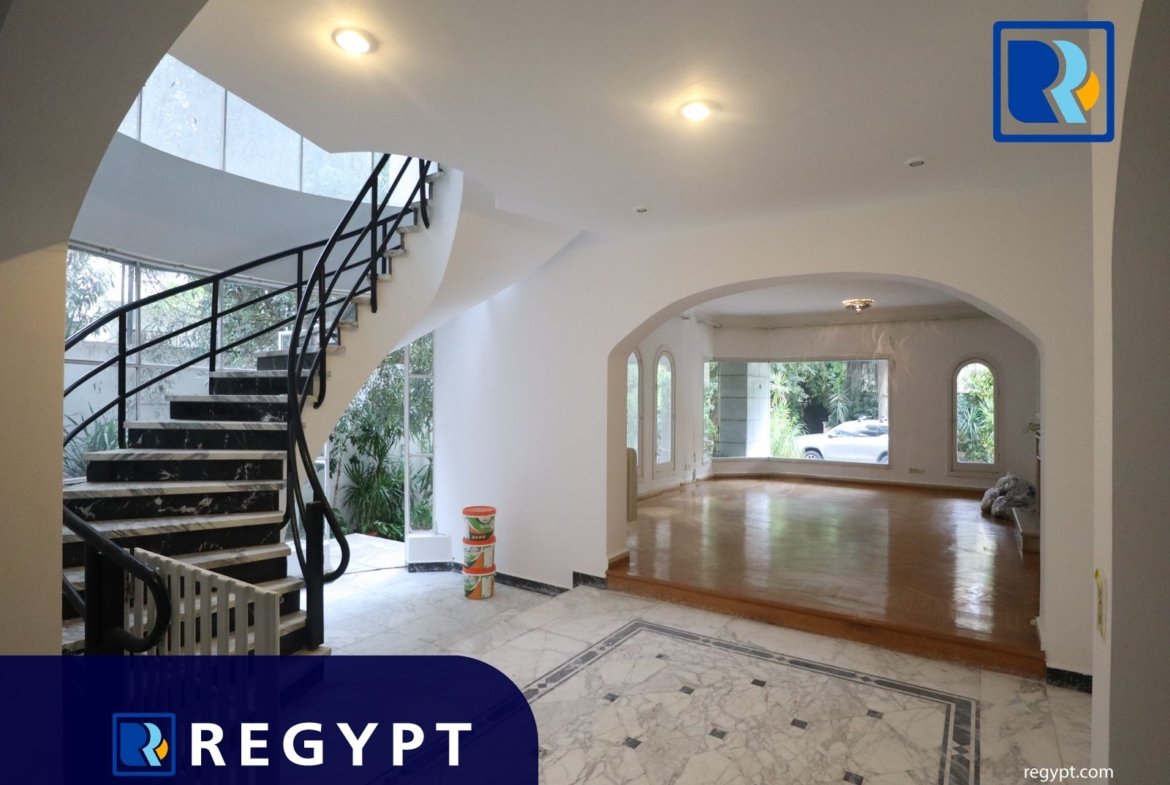 Sunny and airy ground floor for rent in maadi