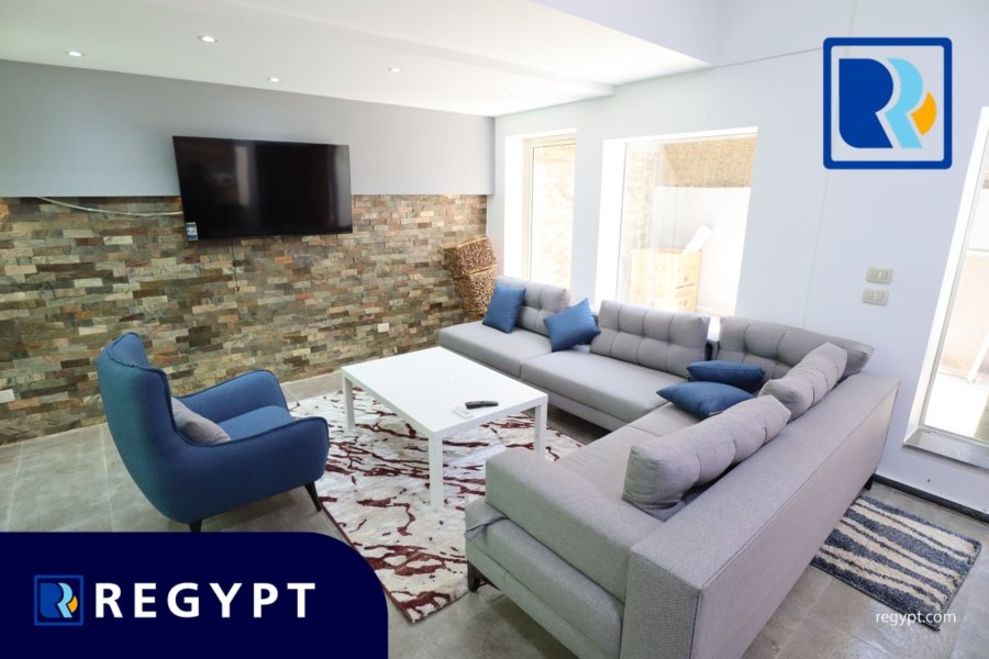 Specious reception with natural sunlight in maadi degla