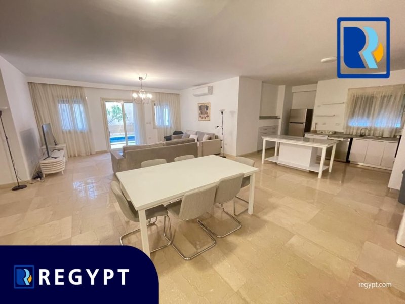 Living room in a Ground Floor With Private Pool in Sarayat el Maadi