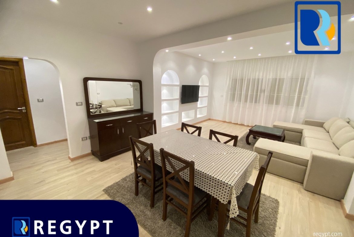 Reception in a Ground Floor With Huge Garden for rent in maadi