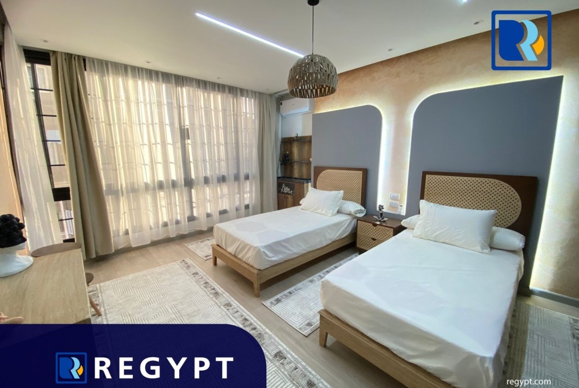 Second bedroom in a High-end Apartment For Rent