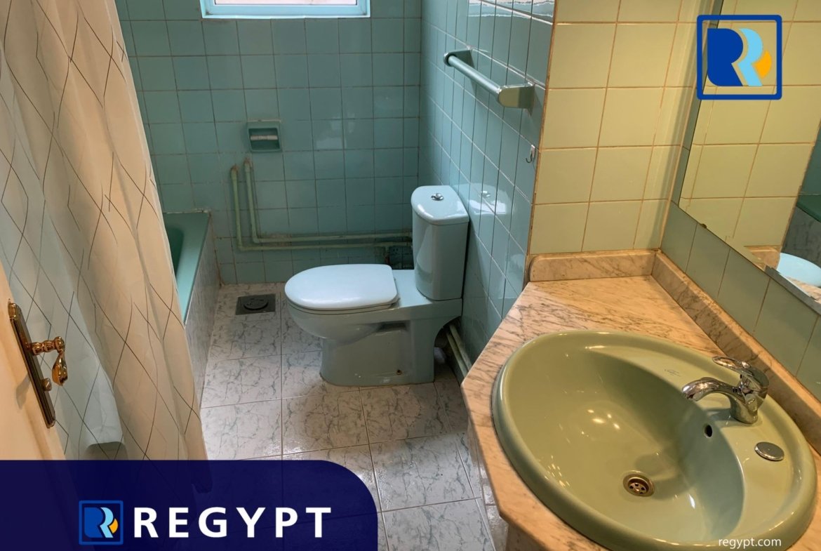 Bathroom in a Amazing Furn Apartment