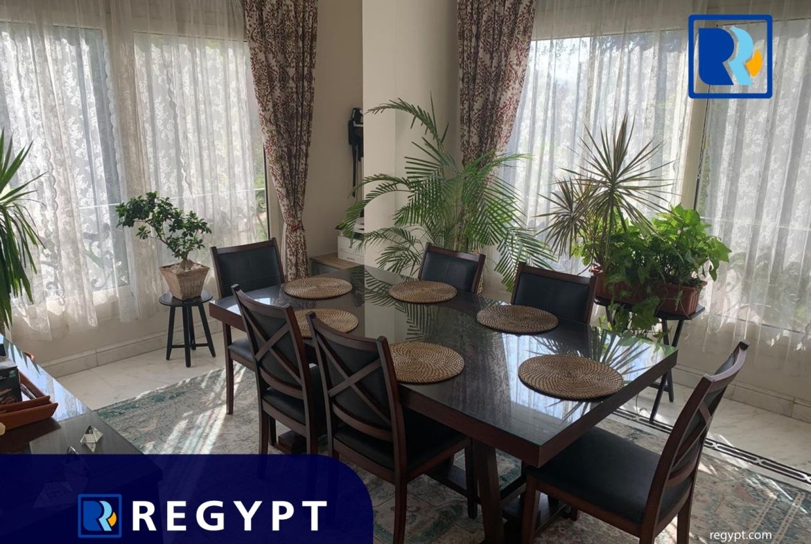 Dining room with natural sunlight in a Ideal Apartment For Rent