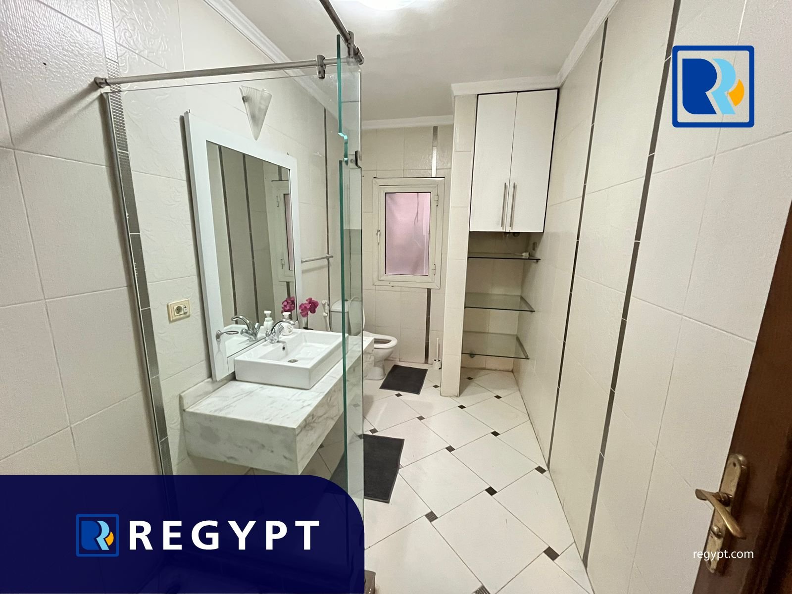 Guest toilet