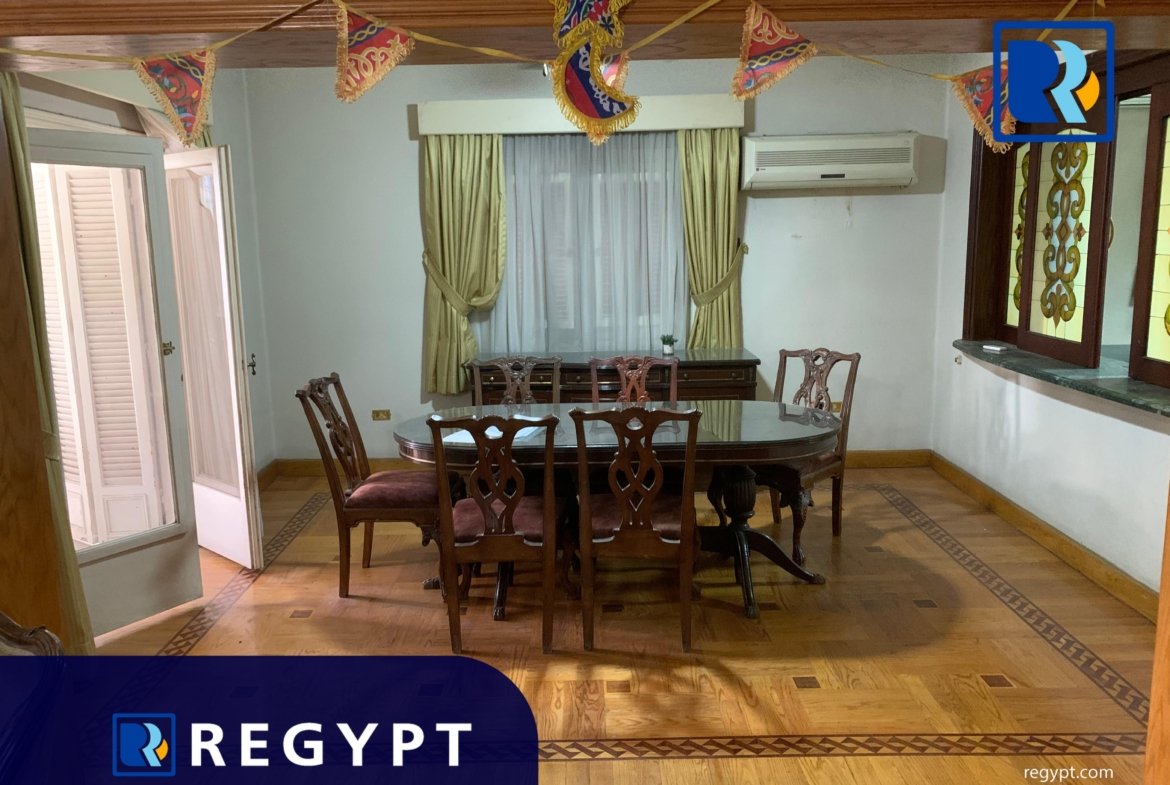 Dining area with balcony