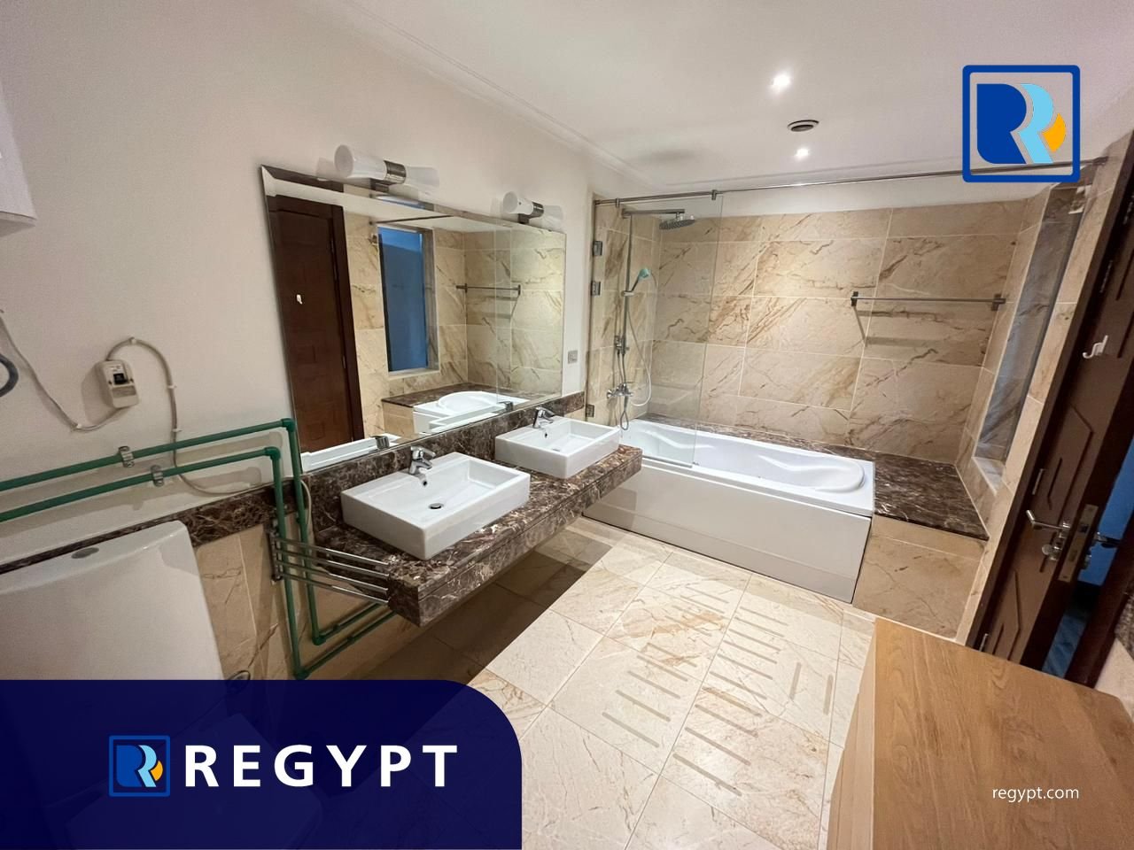 Bathroom with bathtub in a Sunny Apartment For Rent In Maadi