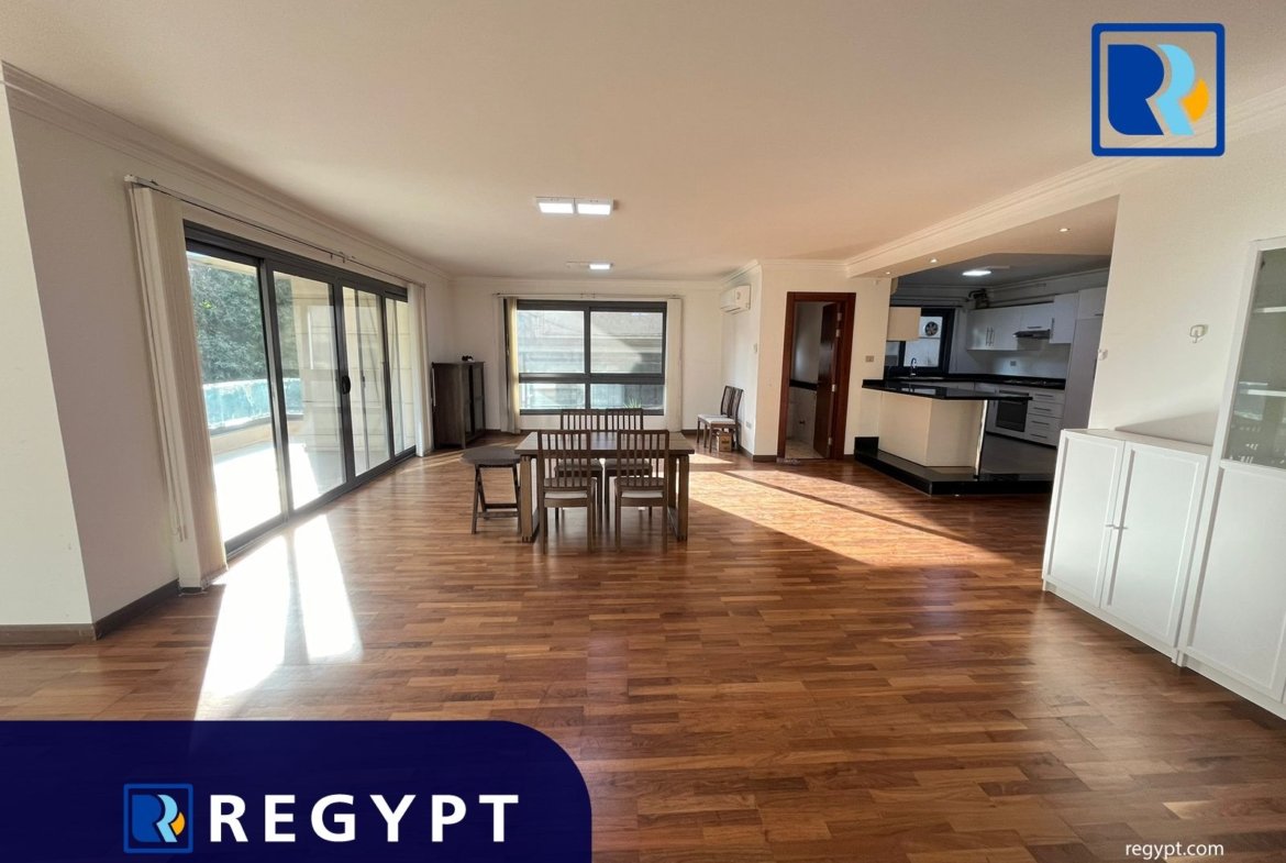 Wide reception wit natural sunlight in a Sunny Apartment For Rent In Maadi